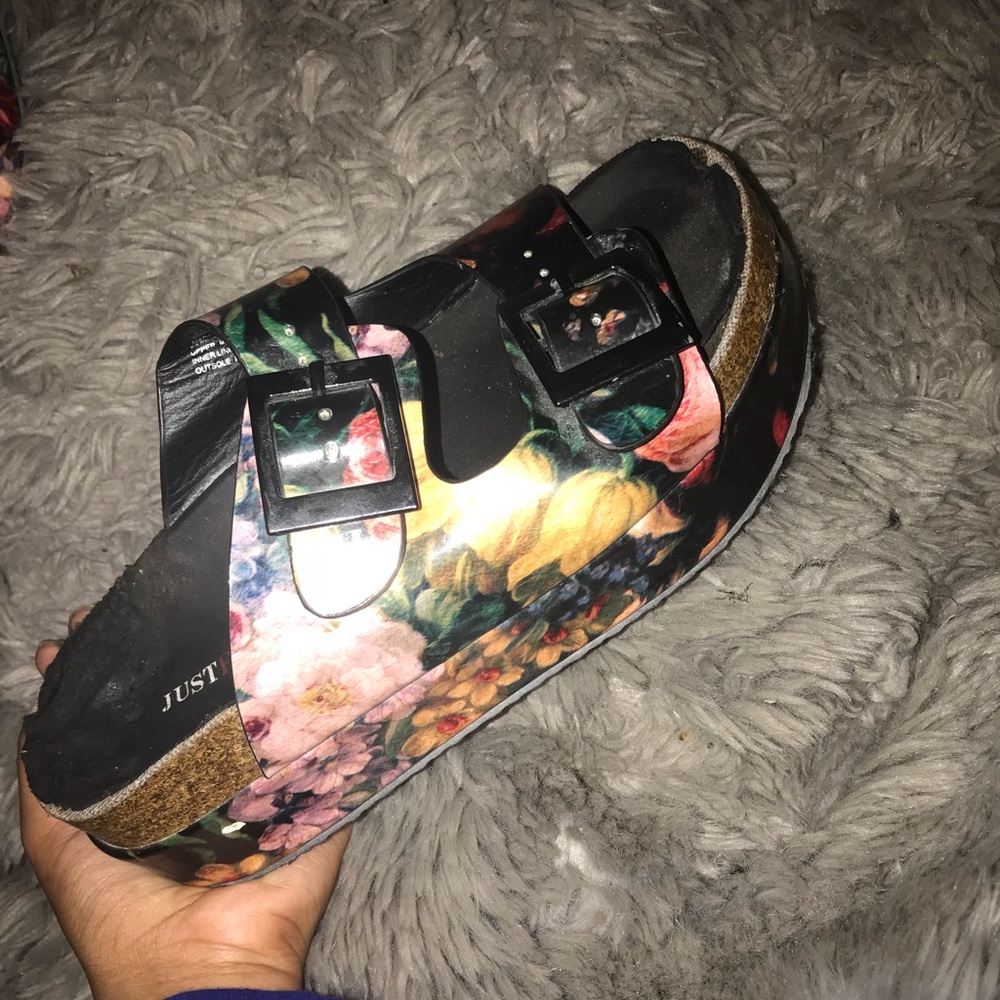 Floral platforms.